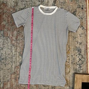 T-shirt dress w pockets